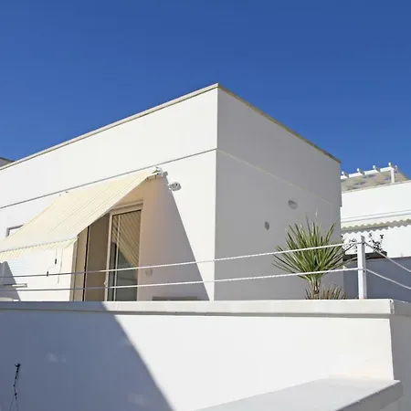 Grotta Apartment